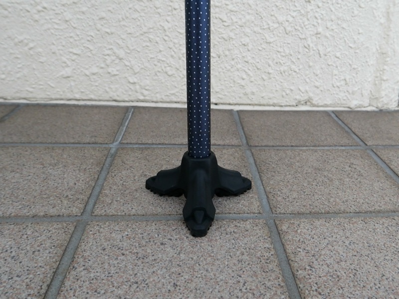 杖が自立している様子